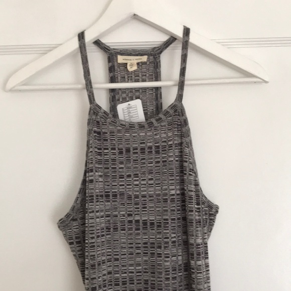 Modern grey dress - Picture 5 of 10